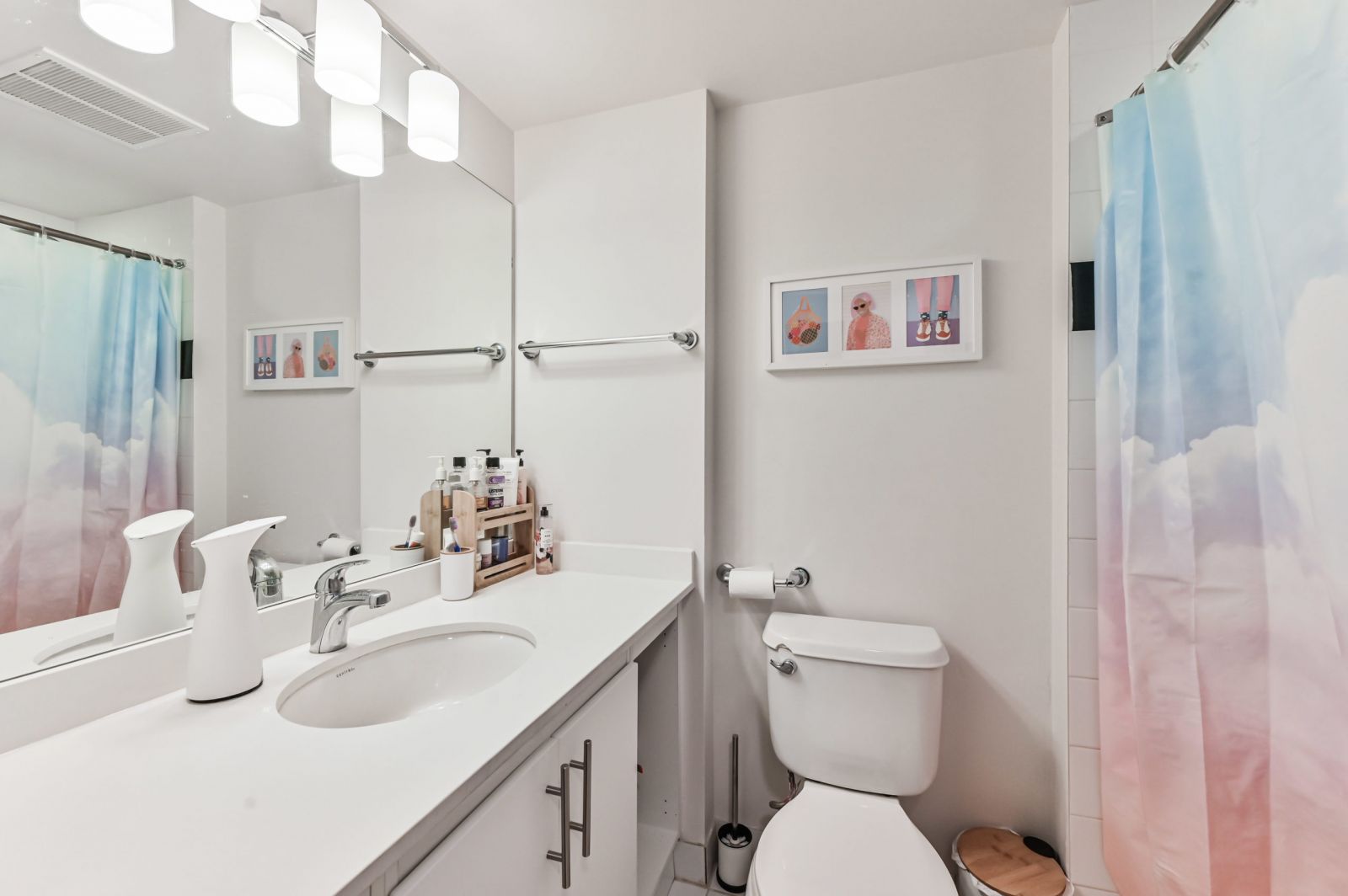 057-scaled bathroom with shower